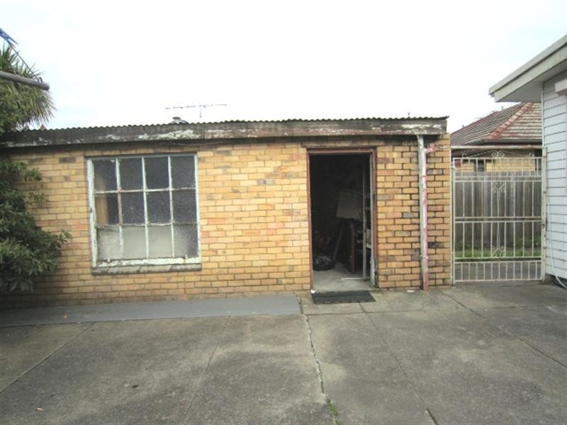 110 Cheddar Road, Reservoir VIC 3073