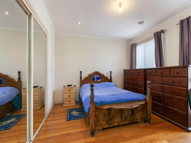 7 Middle Court, Thomastown VIC 3074