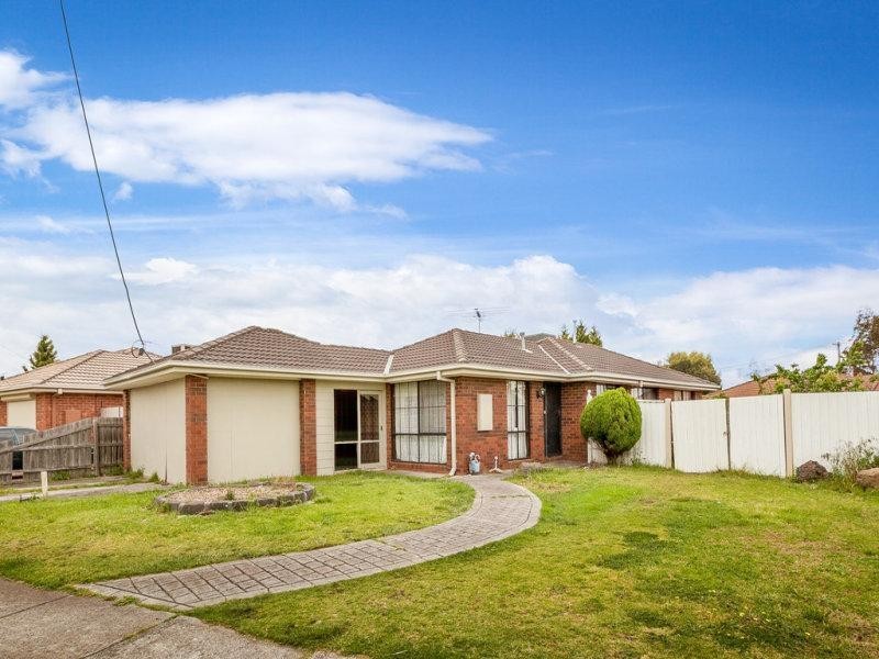 77 Banbury Crescent, Craigieburn VIC 3064