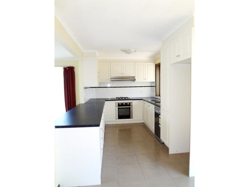 77 Banbury Crescent, Craigieburn VIC 3064