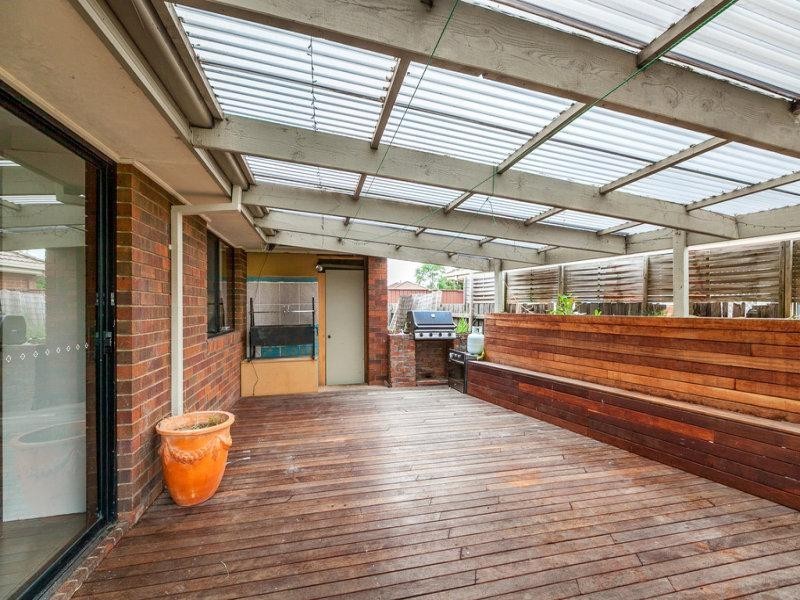 77 Banbury Crescent, Craigieburn VIC 3064