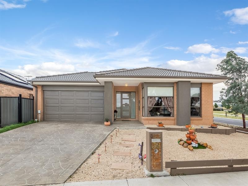 39 Kingscote Way, Epping VIC 3076