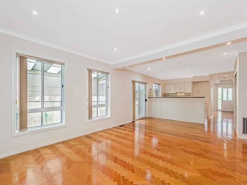 54 Burniston Avenue, Craigieburn VIC 3064