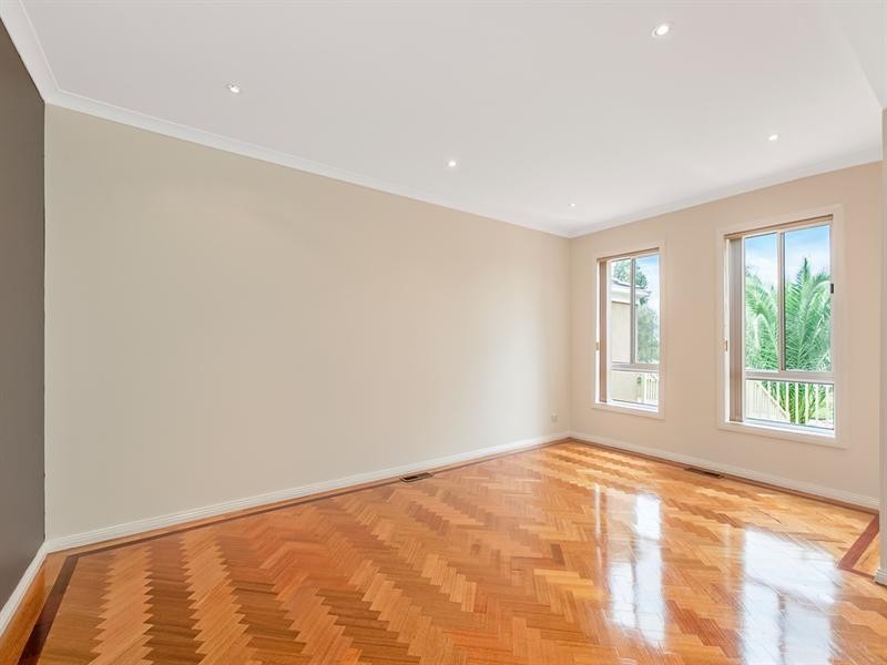 54 Burniston Avenue, Craigieburn VIC 3064