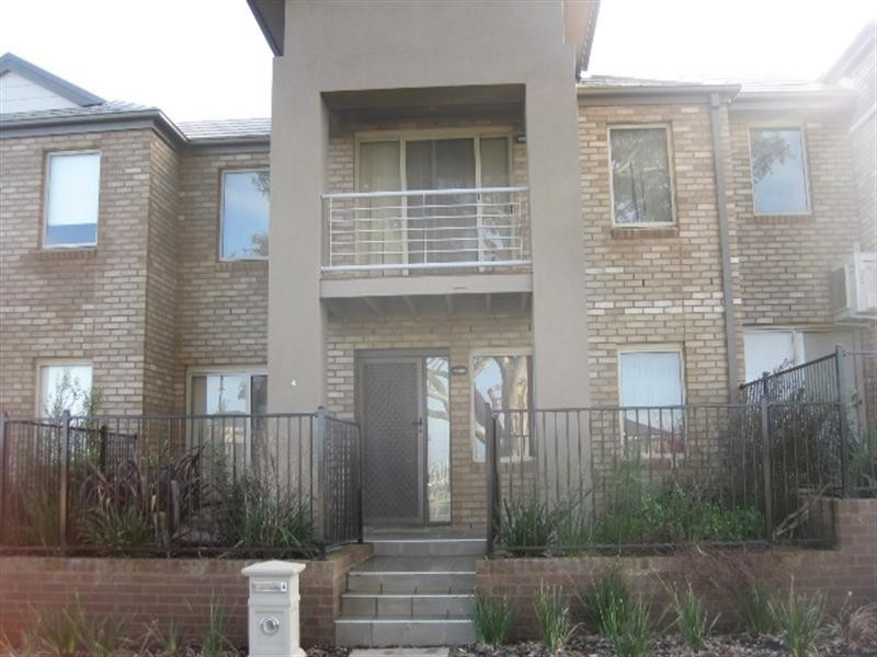 4 Cadiz Walk, Epping VIC 3076