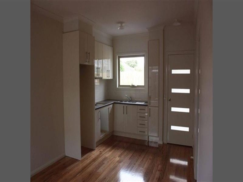 3/2 Edna Street, Thomastown VIC 3074