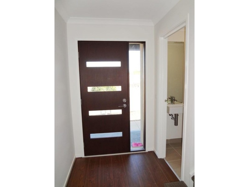 10 Weerona Parkway, Wollert VIC 3750