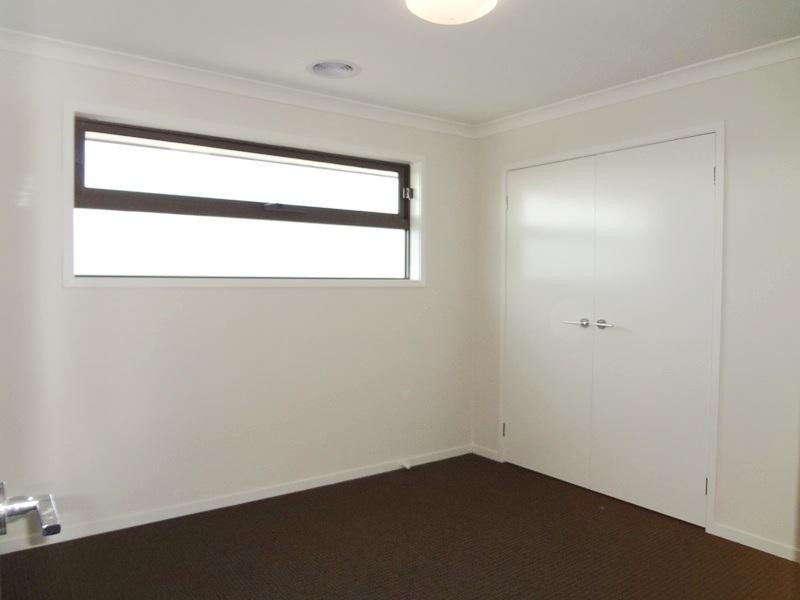 10 Weerona Parkway, Wollert VIC 3750