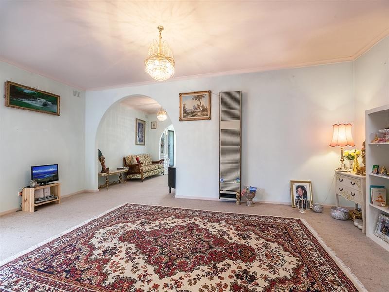 4 Holburn Way, Epping VIC 3076