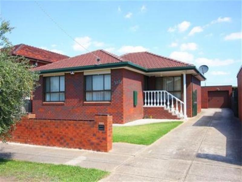 123 Barry Road, Thomastown VIC 3074