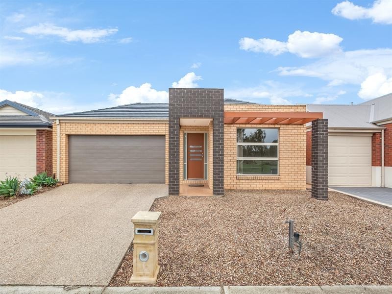 7 Collingrove Crescent, Doreen VIC 3754
