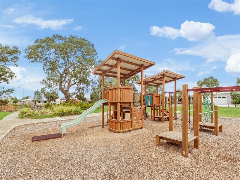 7 Collingrove Crescent, Doreen VIC 3754