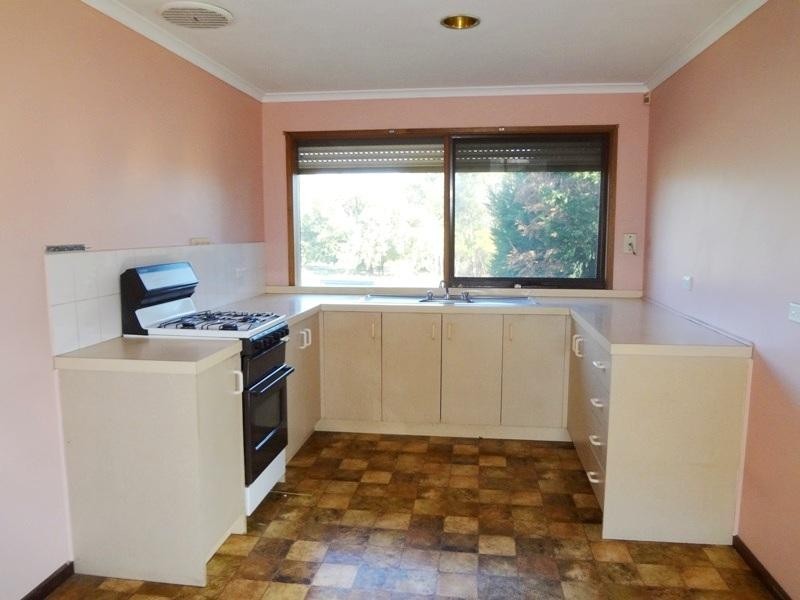 20 Meadow Glen Drive, Epping VIC 3076