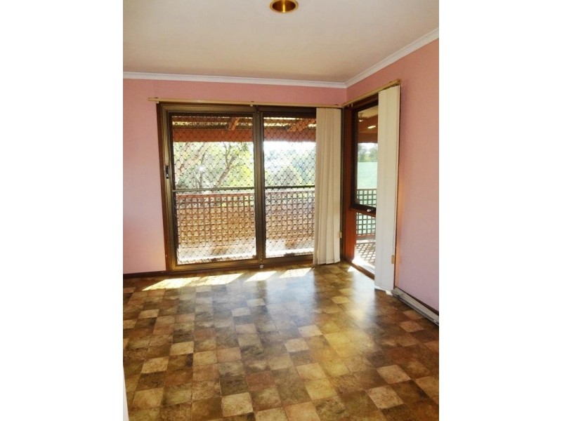 20 Meadow Glen Drive, Epping VIC 3076