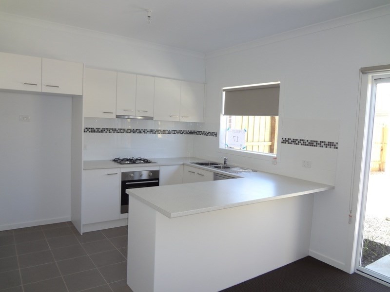 16 Oriano Street, Epping VIC 3076