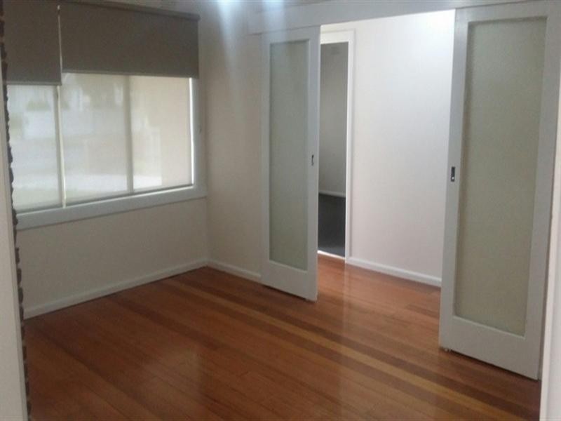 26 Huskisson Avenue, Lalor VIC 3075