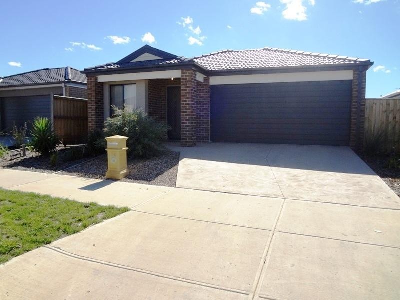 24 Balvicar Way, Mernda VIC 3754