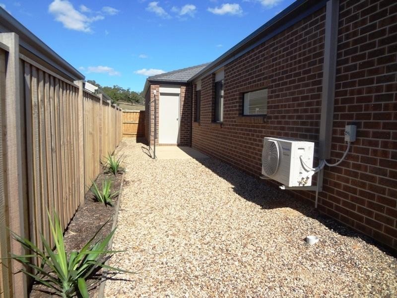 24 Balvicar Way, Mernda VIC 3754