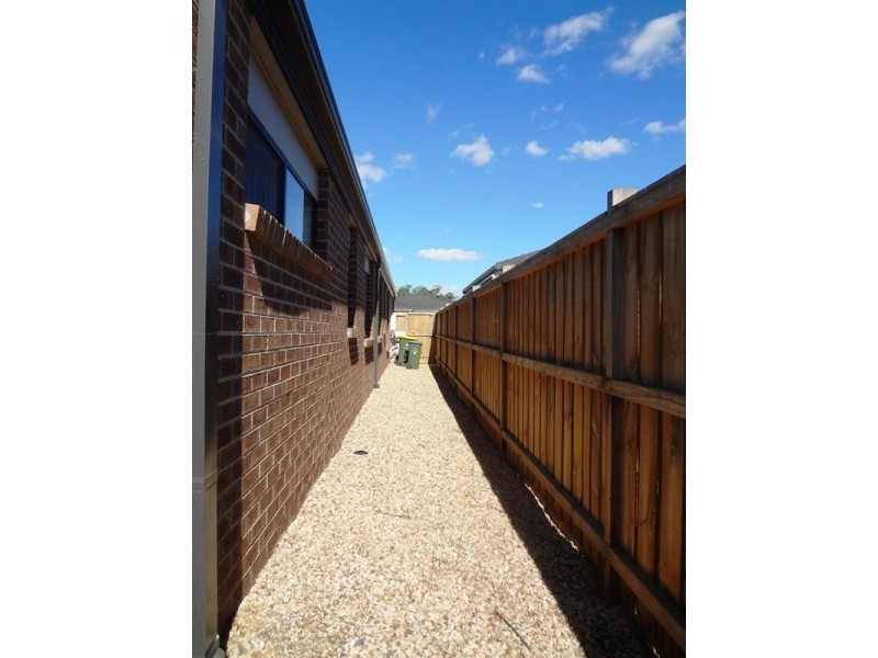 24 Balvicar Way, Mernda VIC 3754
