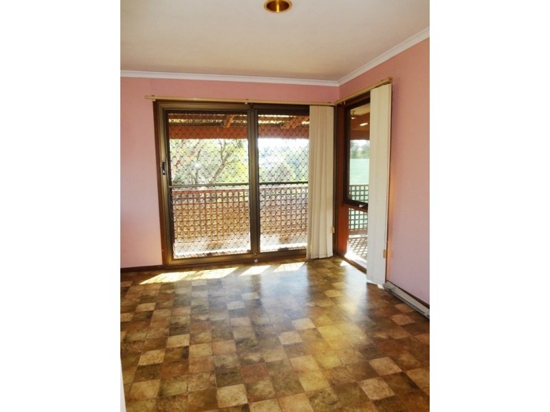 20 Meadow Glen Drive, Epping VIC 3076