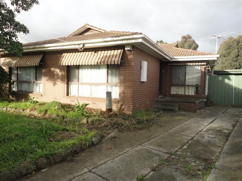 18 Holroyd Drive, Epping VIC 3076