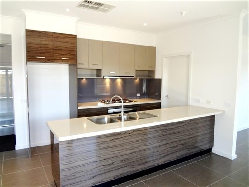 10 Efficient Street, Epping VIC 3076