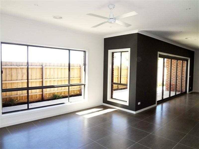 10 Efficient Street, Epping VIC 3076