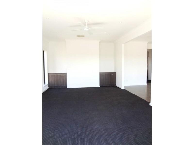 10 Efficient Street, Epping VIC 3076