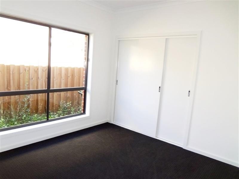 10 Efficient Street, Epping VIC 3076