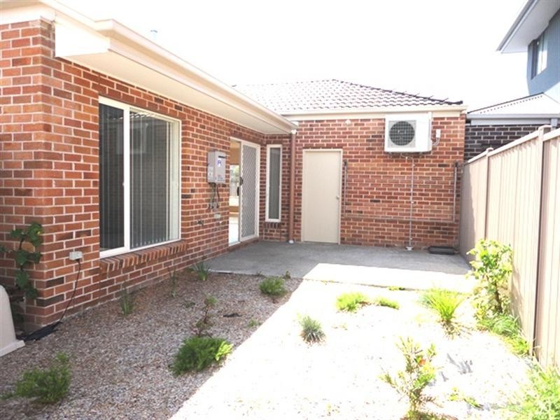 1/29 Dickens Street, Lalor VIC 3075