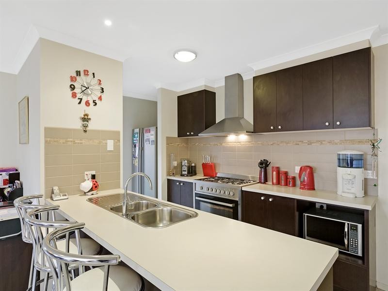 8 Escape Drive, Doreen VIC 3754