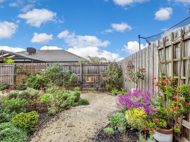 8 Escape Drive, Doreen VIC 3754