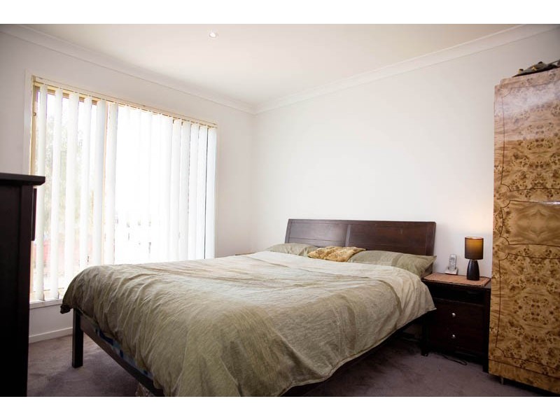 11 Shaftesbury Drive, Epping VIC 3076