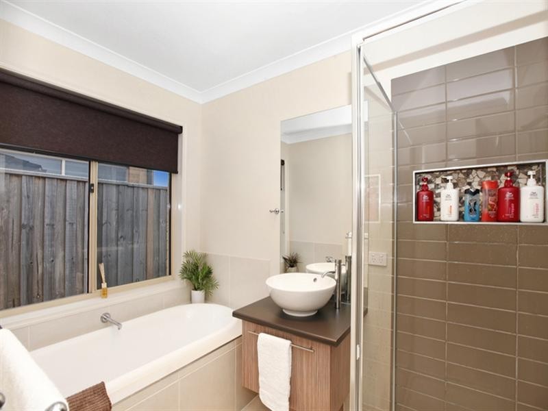 6 Cotswold Way, Mernda VIC 3754