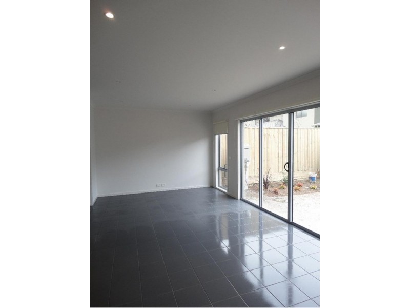 9 Deco Place, Epping VIC 3076