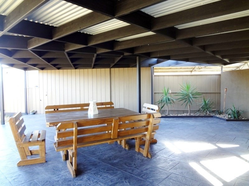 6 Arsenal Court, Epping VIC 3076