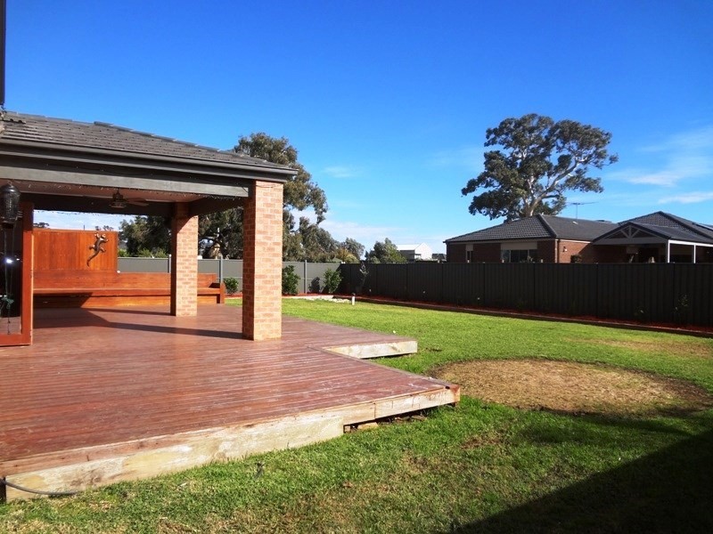 13 Mernda Village Drive, Mernda VIC 3754