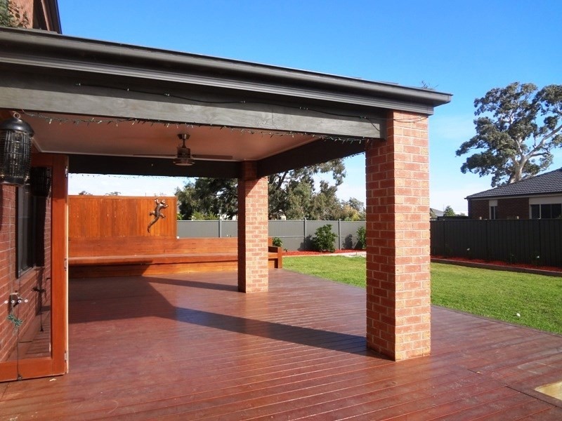 13 Mernda Village Drive, Mernda VIC 3754