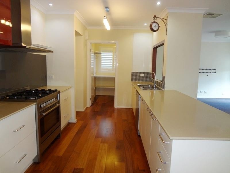 13 Mernda Village Drive, Mernda VIC 3754