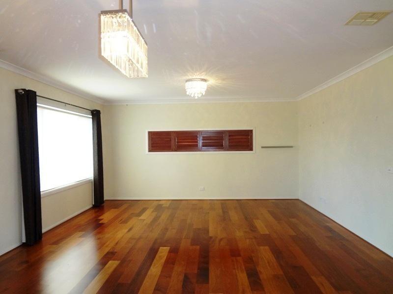 13 Mernda Village Drive, Mernda VIC 3754