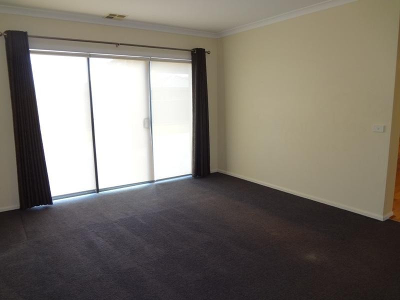 13 Mernda Village Drive, Mernda VIC 3754