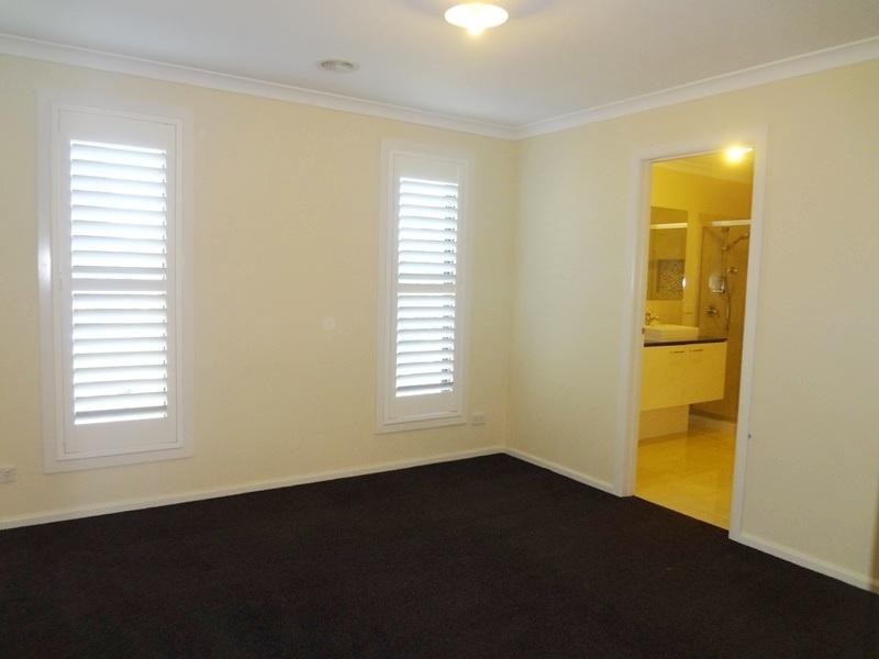 13 Mernda Village Drive, Mernda VIC 3754