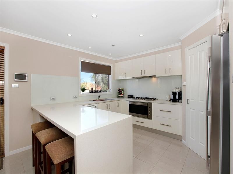 3 Eucalypt Drive, Mill Park VIC 3082