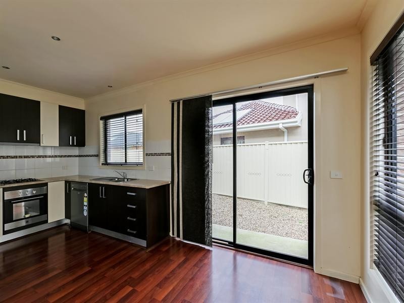 11/13 Viewgrand Boulevard, Epping VIC 3076