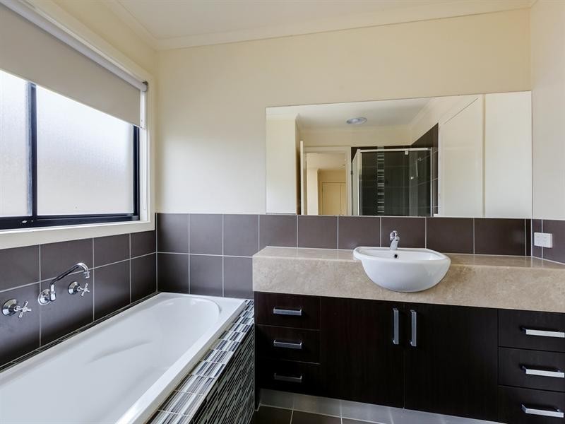 11/13 Viewgrand Boulevard, Epping VIC 3076