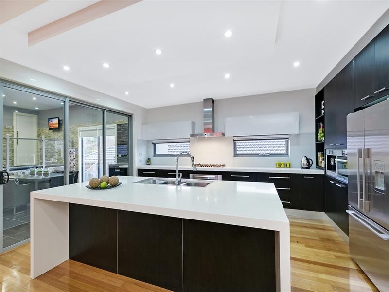 19 Alain Avenue, South Morang VIC 3752