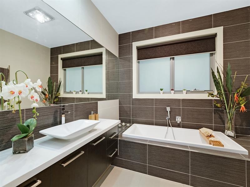 19 Alain Avenue, South Morang VIC 3752