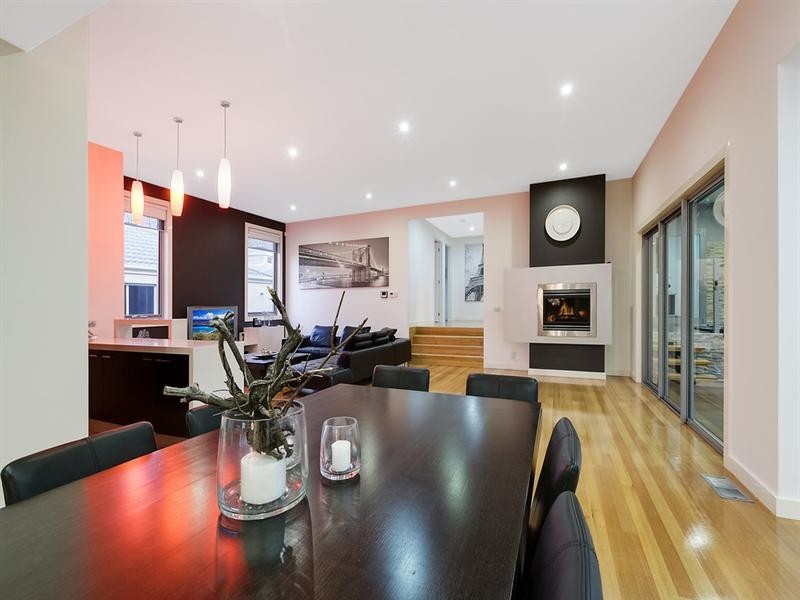 19 Alain Avenue, South Morang VIC 3752