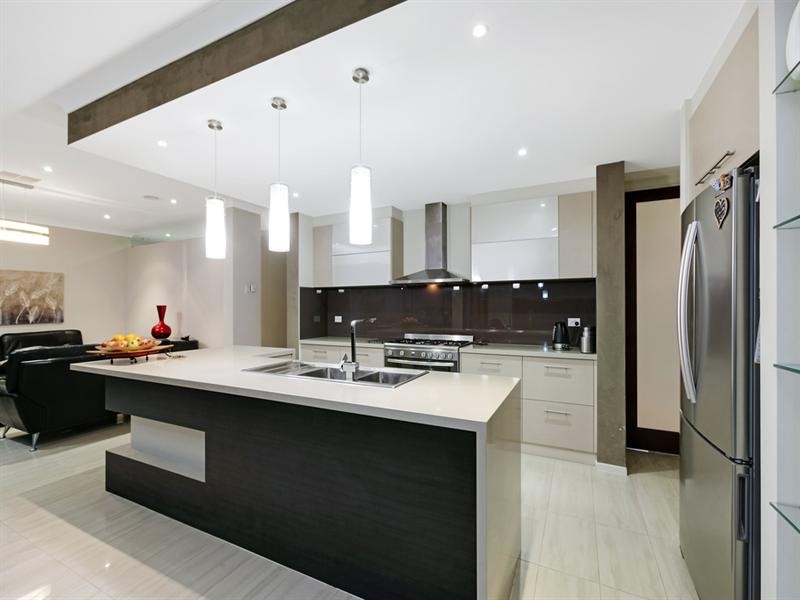 66 Suncroft Drive, Lalor VIC 3075