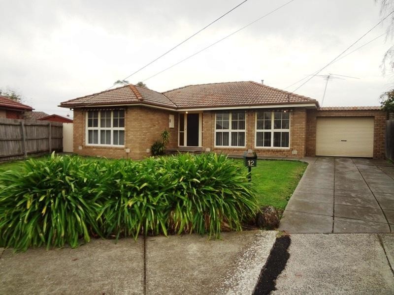 12 Magnolia Court, Lalor VIC 3075